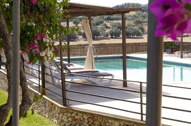 Magnificent rustic estate in a quiet setting on the outskirts of Llubí, surrounded by nature and with clear views of the Serra de — photo 4