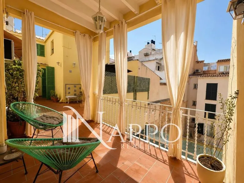 Flat / apartment for sale in Calle del Carme — photo 1