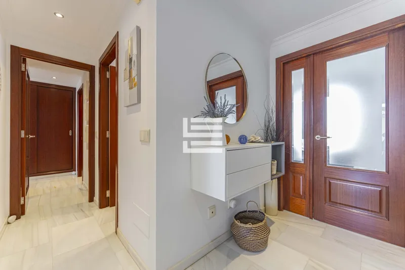 Penthouse for sale in an excellent location in Puerto de Alcudia, Mallorca. — photo 6