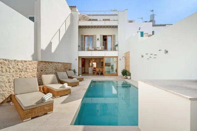 Elegantly renovated village house with pool for sale in Pollensa, North Mallorca — photo 7