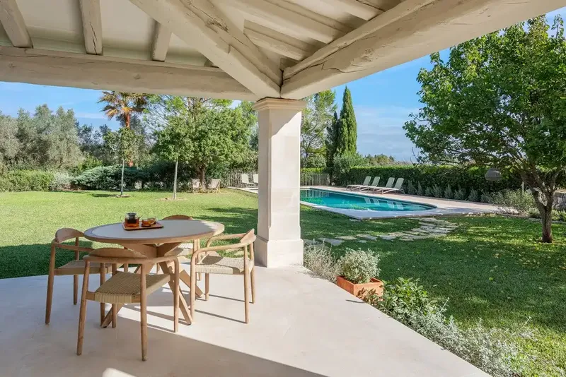 This outstanding property is located in an ideal location between Pollença and Alcúdia, just eight minutes by car from the charming old town — photo 12