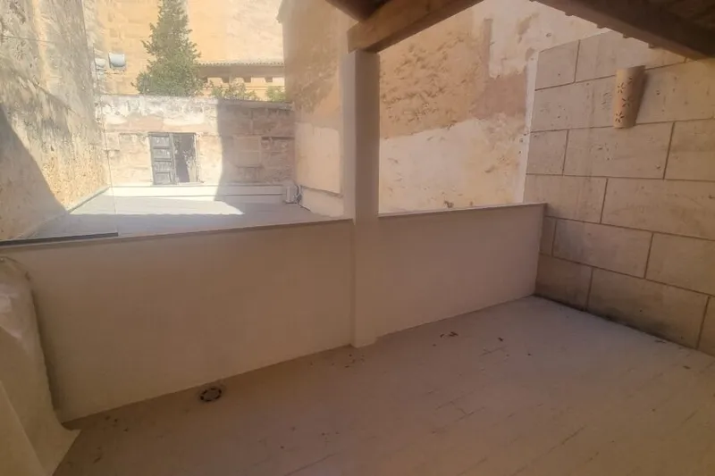 Season: Modern Apartment with Terrace in the Center of Llucmajor — AP 11 — photo 3