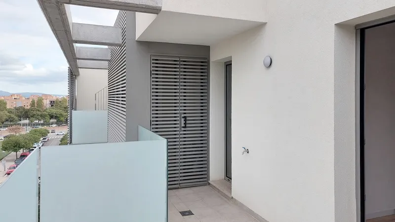 Palma de Mallorca – Investment: central new-build penthouse apartment with rooftop pool in a quiet location (rented) — photo 12