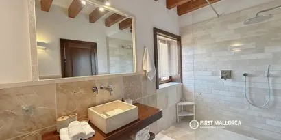 Real estate picture 0 Ref. No. 84036 — photo 9