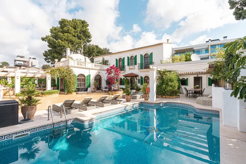 Exceptional newly built villa offering the very best in modern luxury — photo 11