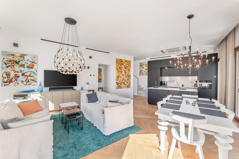 Casa de lujo con vistas al mar en venta en Molinar con terraza, piscina, ascensor y aparcamiento — photo 9