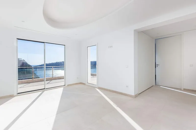 Modern renovated luxury villa with breathtaking sea views — photo 11