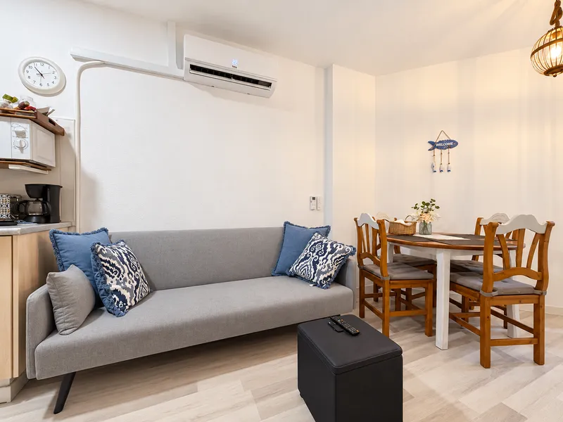 Studio apartment in a residential complex with a pool in a convenient location in Costa de la Calma — photo 9