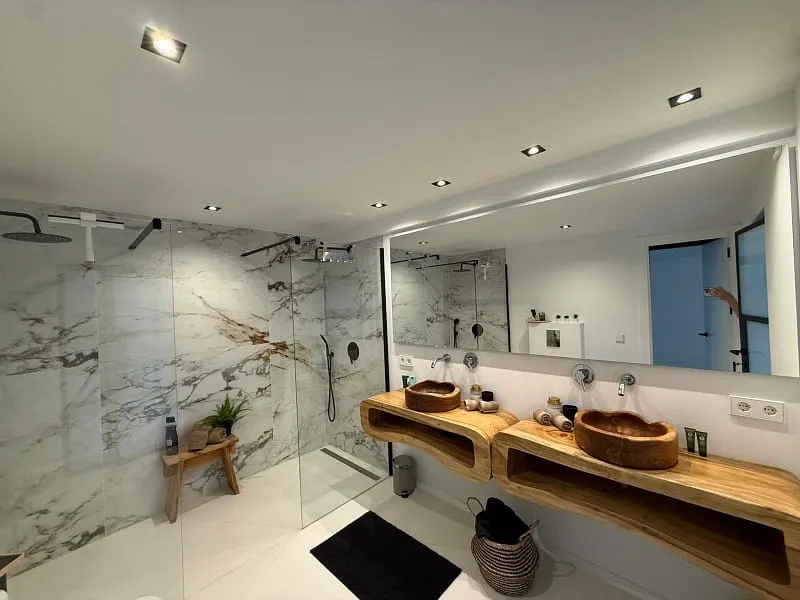 Modern Luxury Villa with Sea Views, Private Cinema, Gym & Football Pitch in Cas Català — photo 11