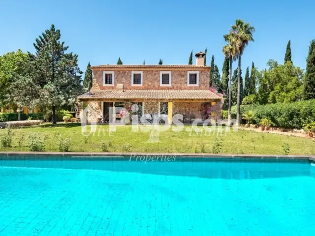 Rustic house in Santa Maria del Camí — photo 1