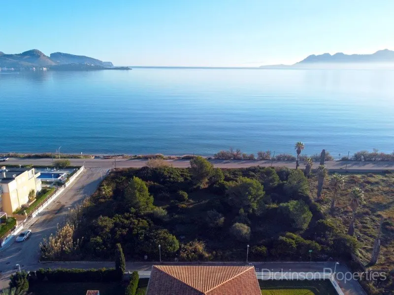 Seaside living: exclusive ground-floor home with private pool and garden in Puerto Pollensa — photo 4