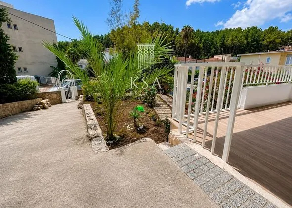 Flat / apartment in Calle de Victorio Luzuriaga, Sant Agustí, Palma de Mallorca — photo 1