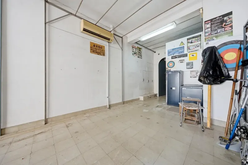 If you are looking for a property with character, space and the opportunity to design it completely to your taste, this village house in Campos is an ex — photo 6