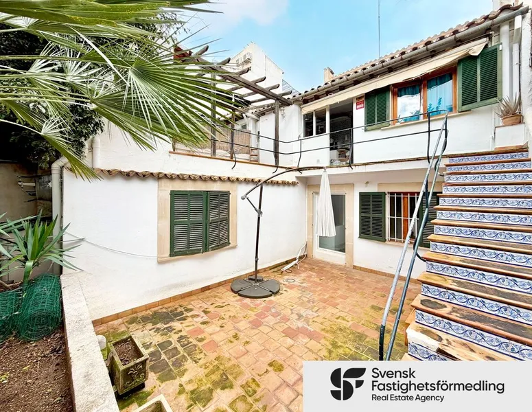 Detached house for sale in Calle d'Anníbal — photo 1