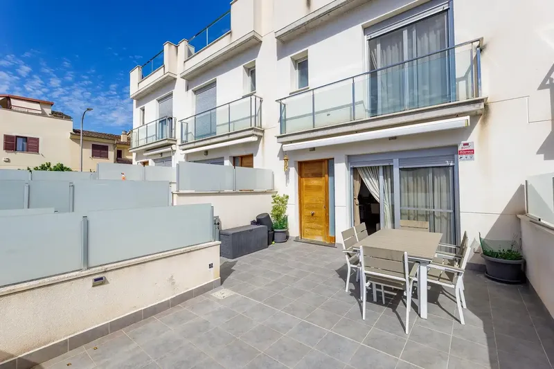 Bright townhouse with completely open views in the quiet area of Son Peretó — photo 4