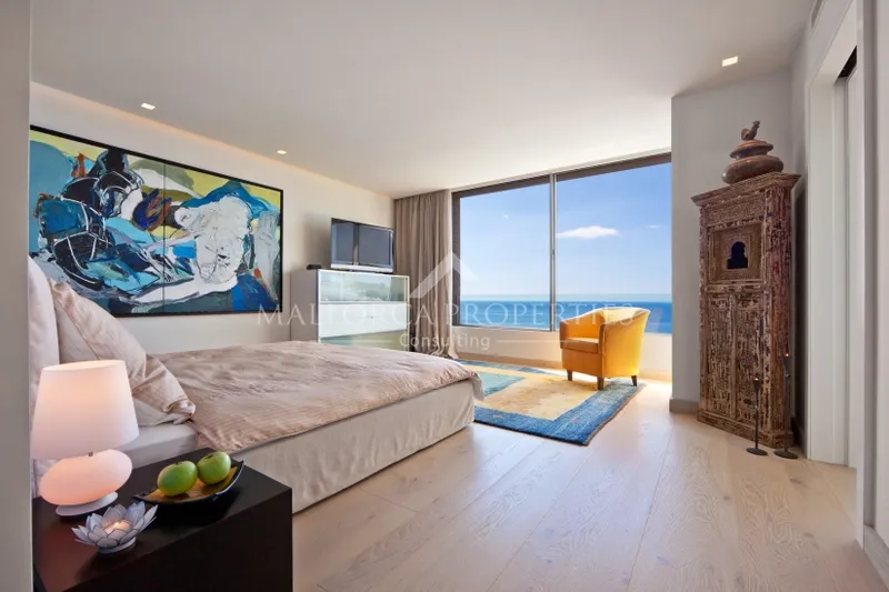Contemporary designer villa with unbeatable views of the azure Mediterranean Sea — photo 11