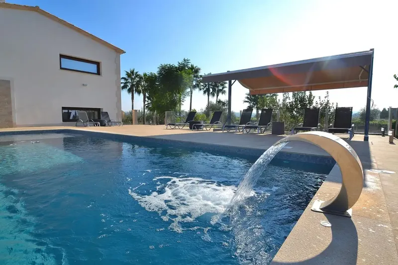 Magnificent newly built finca combining the charm of traditional Mallorcan architecture with modern comforts — photo 1