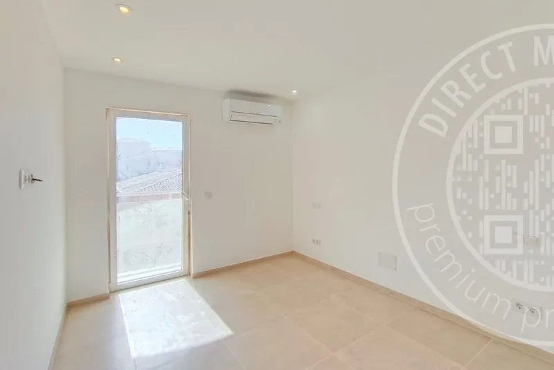 260207 – Luxury Sea View Apartment Overlooking Port Adriano — photo 8