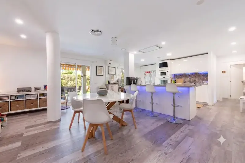 Bright and spacious ground floor apartment, fully renovated, for sale in Llenaire, Puerto Pollensa, a few meters from the beach — photo 10