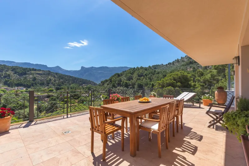 Desirable luxury villa with garage and pool in Port de Sóller — photo 9