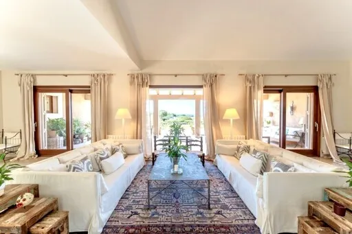 Villa de lujo en alquiler en Campos con piscina, amplias terrazas y vistas a Cabrera — photo 4