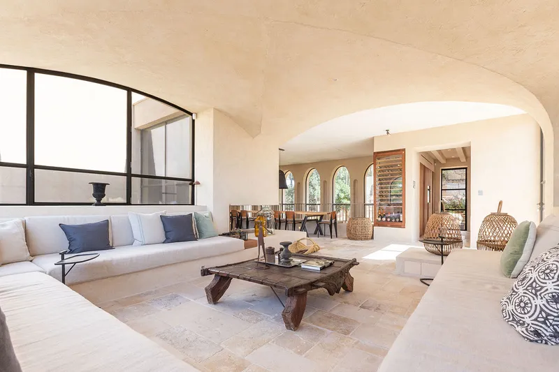 Exceptional villa in an exclusive residential location close to the centre — photo 10