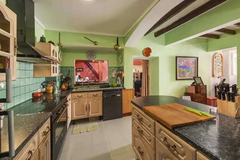 Charming townhouse for sale in Pollensa, on a corner plot on a quiet residential street, just a short — photo 5