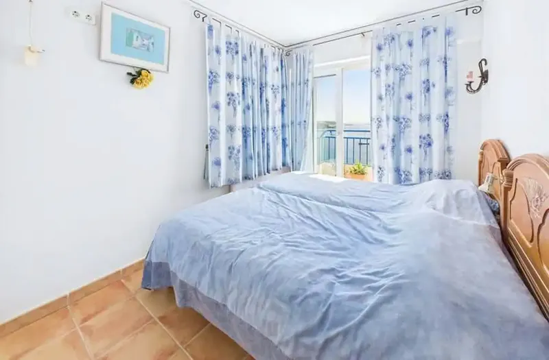 Penthouse on the front line with impressive sea and beach views in Palmanova — photo 7