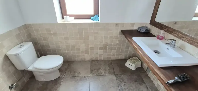 Very interesting investment! 2 for the price of 1. Main house with 4 bedrooms and 2 pools (1 indoor), plot of 21000 m — photo 8