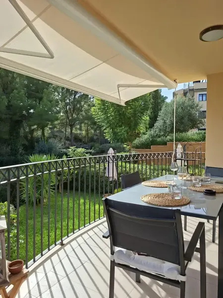 Located in one of the most prestigious residential complexes in southwest Mallorca, in the coveted area of Camp de Mar, this is offered — photo 6
