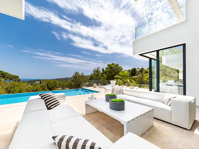 Modern Villa with Ocean Views in Son Vida — photo 8