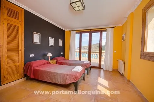Cala Mesquida, beautiful villa on the front line in Cala Mesquida with holiday rental license for 12 people — photo 6