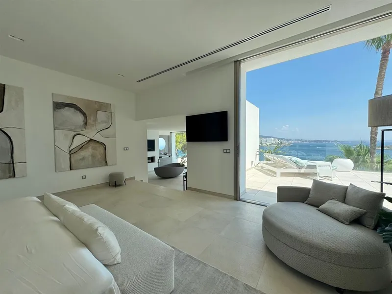 Brand New Luxury Villa for Sale at Seafront of Cala Vinyas — photo 11
