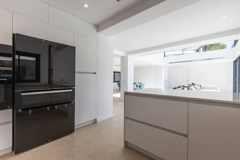 Exclusive villa in a quiet residential location near the centre — photo 9