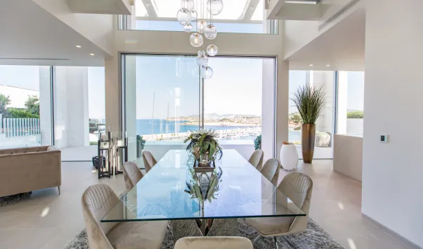 Design villa with incredible views of the sea and Port Adriano — photo 9