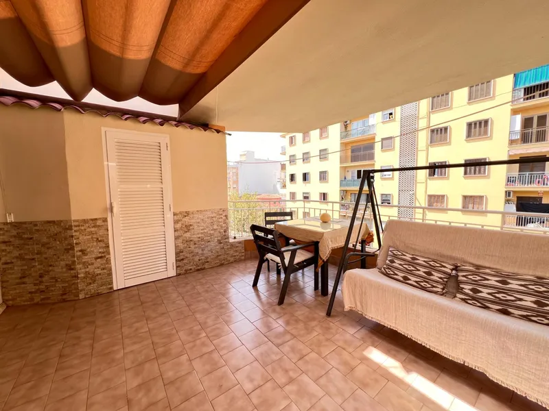 Beautiful penthouse with large terrace — photo 3