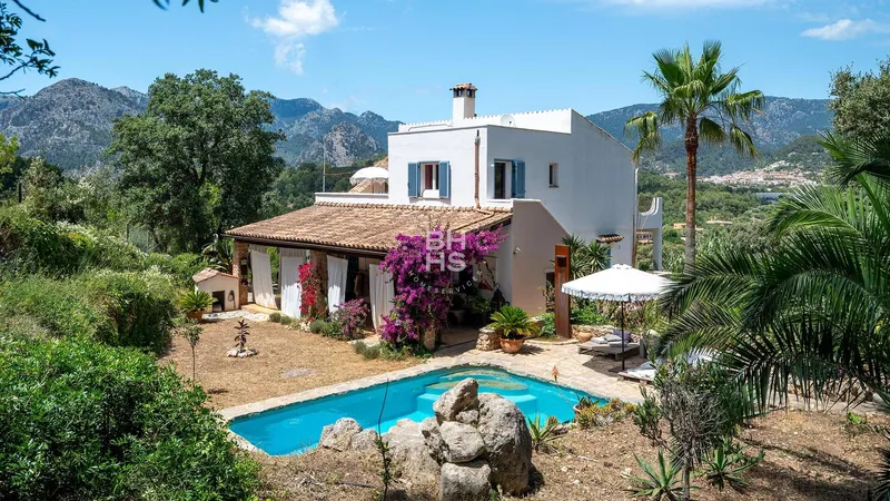 Rustic Finca for sale in Bunyola — photo 1