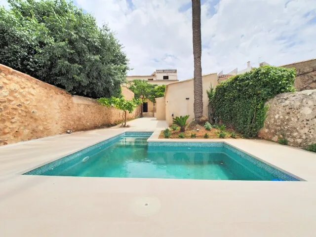 Boutique hotel recently renovated with valid operating license for sale in Sineu, Mallorca — photo 8