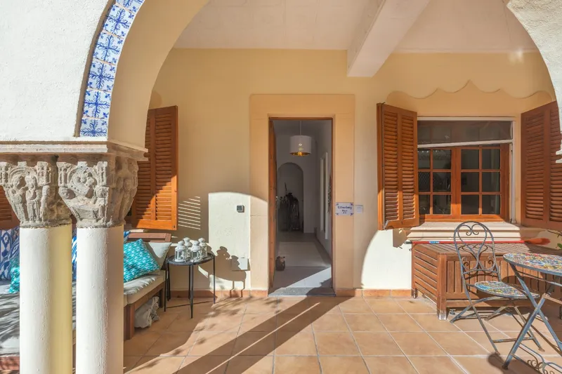 Beautiful Two-Bedroom Apartment in a Charming Complex with Swimming Pool — photo 12