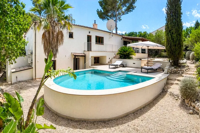 Santa Ponsa: Charming villa in a quiet location with high-quality construction, Ref. No. 9723 — photo 5