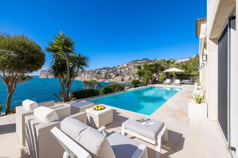 Exceptional sea view villa in a prime location in Cala Llamp - Puerto Andratx — photo 1