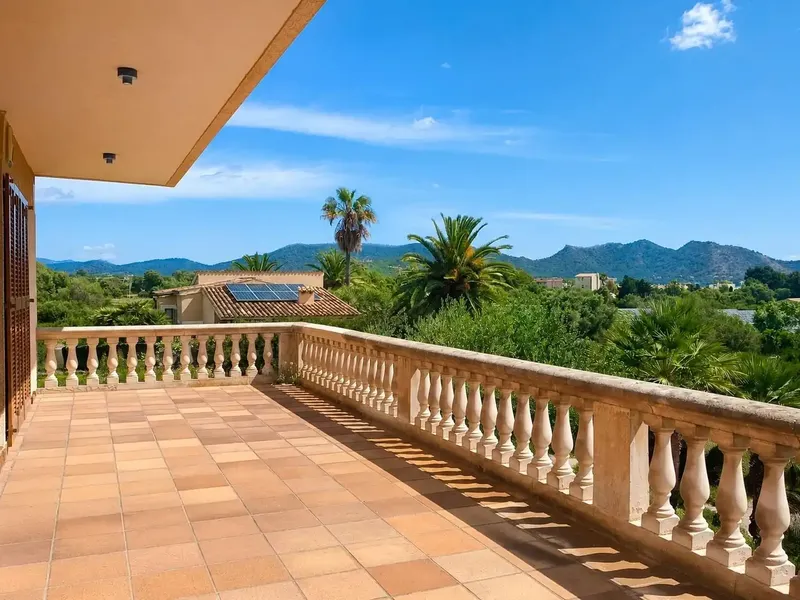 Chalet for sale with private pool, in one of the most prestigious areas of the island, Cala Bona, well known for its beautiful beaches. — photo 1