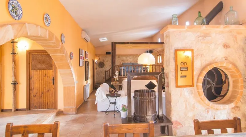 Charming village house with pool and holiday rental licence — photo 12
