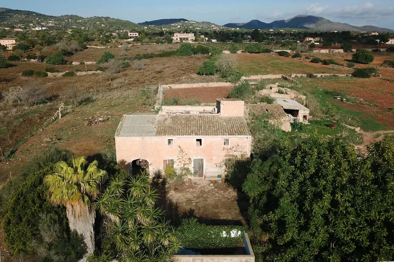 V582 – Renovation-required finca with sea views near Cala Murada — photo 6