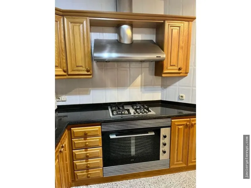 Flat for rent on Calle d'En Bordils — photo 7