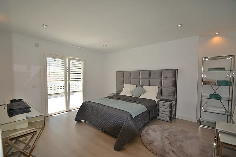 Villa completely renovated to a high standard in Calvià / el… — photo 11