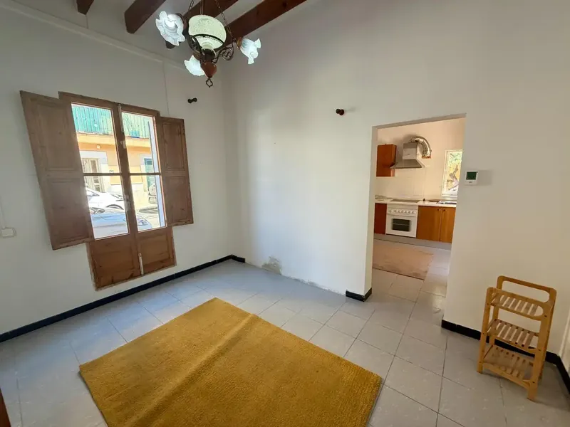 In the village of Andratx, we describe a property to renovate with great potential. — photo 12