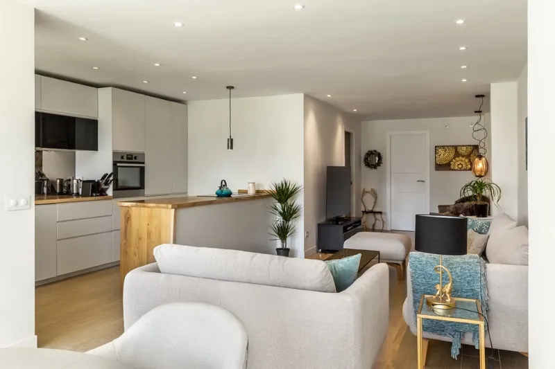 Mallorca Next Properties - Renovated 3-bedroom apartment in Puerto Portals — photo 6