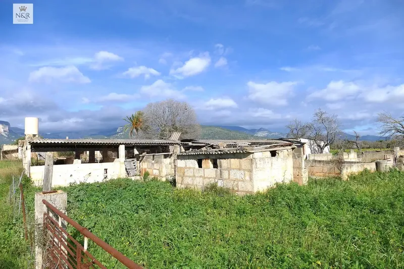 IKV00471-1. Rustic estate of 22,950 m2 with various buildings totaling 937 m2 built. — photo 9