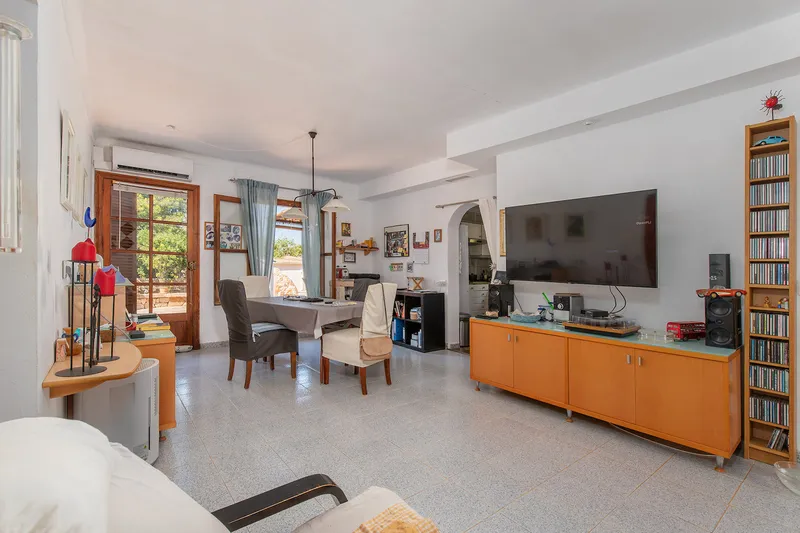 Charming chalet with rooftop terrace in first sea line in a quiet location — photo 6